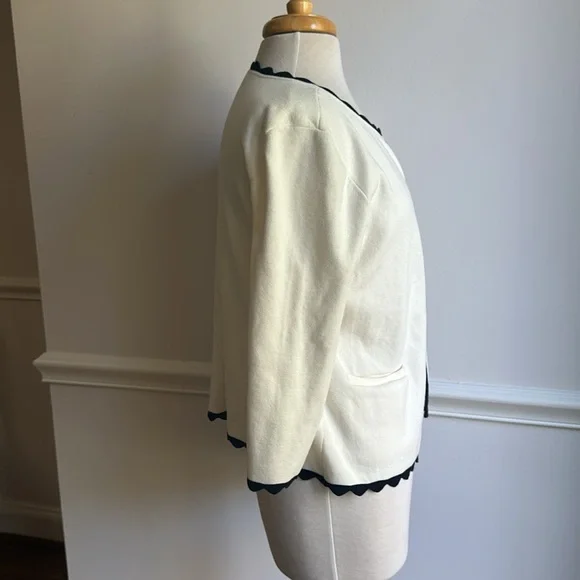 1901 knit Ivory black cotton Scallop Edge Open Front cardigan sweater medium EUC - Picture 5 of 9